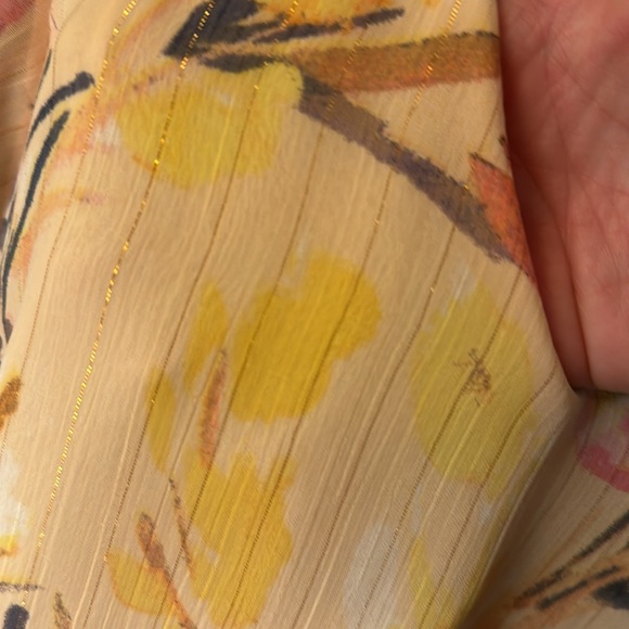 CeCe Blush Multiprint Blouse NWT - Picture 3 of 7